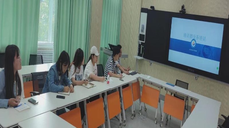 成都职业培训哪个专业好考公务员